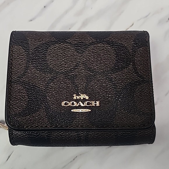 COACH BAG & MATCHING WALLET (GENTLY USED) - Picture 4 of 4